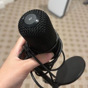 hyper standalone solocast microphone，excellent condition